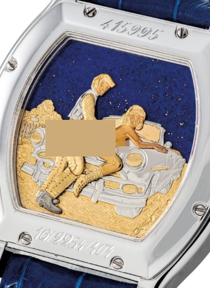 Hình ảnh cặp đôi được giấu ở mặt sau chiếc Chopard Tonneau. Ảnh: Christie’s. Hình ảnh cặp đôi được giấu ở mặt sau chiếc Chopard Tonneau. Ảnh: Christie’s.