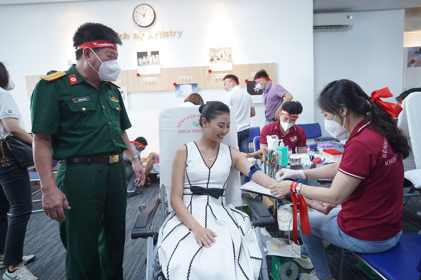 Một số hình ảnh tại chương trình hiến máu Chủ nhật Đỏ được tổ chức tại TP Cần Thơ. Ảnh: Phạm Nguyễn Một số hình ảnh tại chương trình hiến máu Chủ nhật Đỏ được tổ chức tại TP Cần Thơ. Ảnh: Phạm Nguyễn