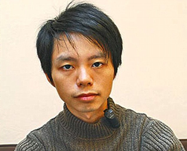 Henry Chau Hoi-leung bị kết án tù chung thân vì giết bố mẹ. Nguồn: Daily Mail.