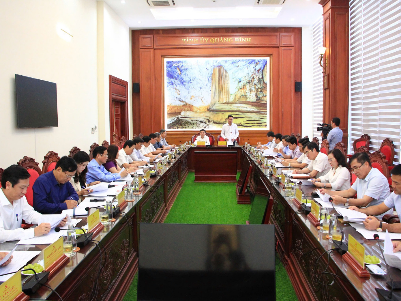 Toàn cảnh hội nghị giữa hai tỉnh Quảng Bình và Quảng Trị. Toàn cảnh hội nghị giữa hai tỉnh Quảng Bình và Quảng Trị.