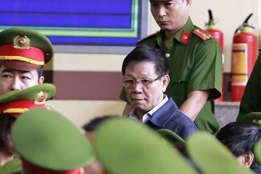 Bị cáo Phan Văn Vĩnh khai bán cây cảnh mua đồng hồ Rolex hơn 1 tỷ ảnh 6 Bị cáo Phan Văn Vĩnh khai bán cây cảnh mua đồng hồ Rolex hơn 1 tỷ ảnh 6