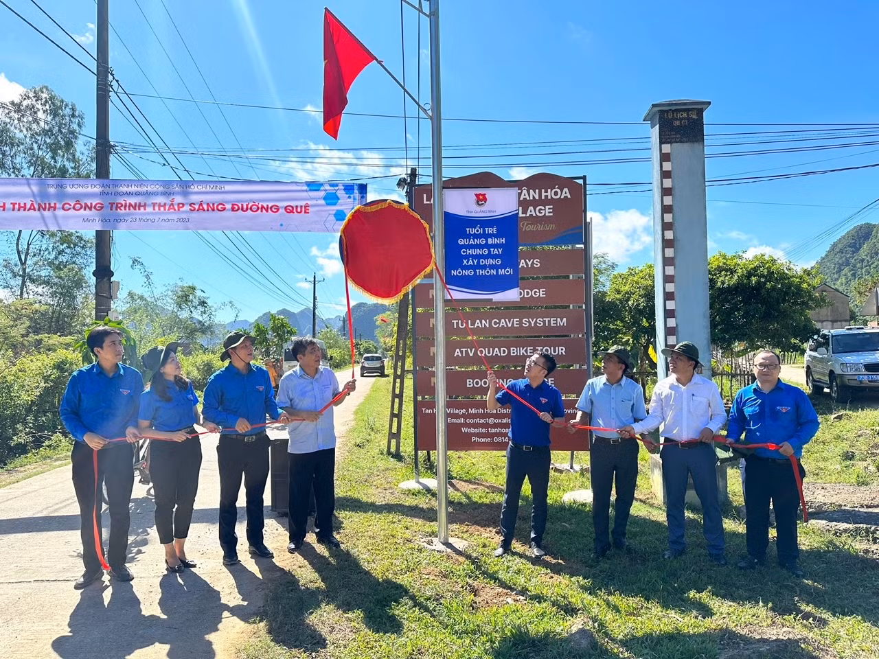 Khánh thành công trình thắp sáng đường quê tại xã Tân Hoá do Tỉnh Đoàn Quảng Bình đầu tư xây dựng