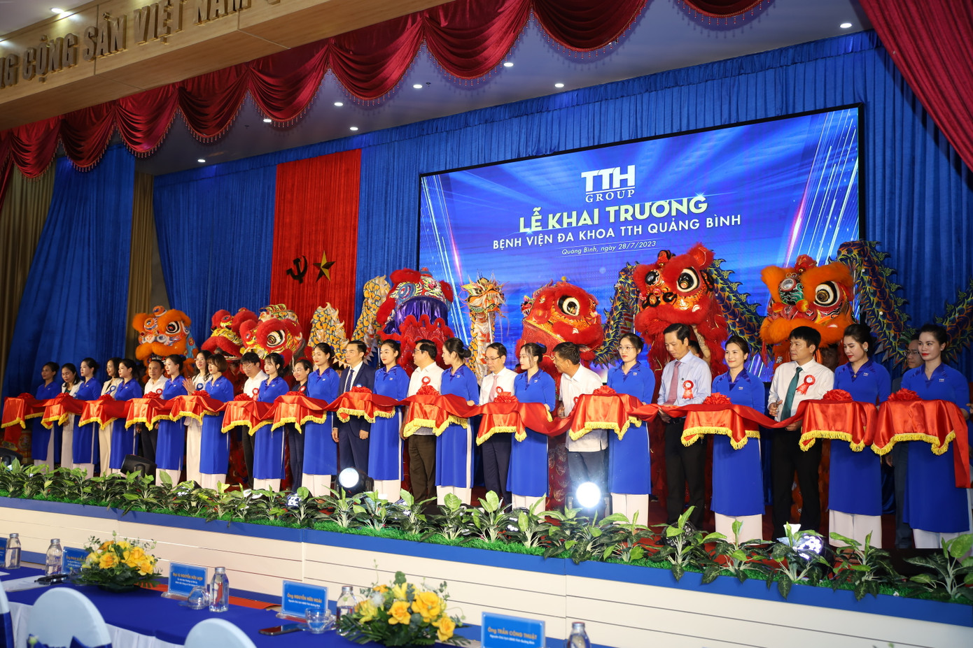 Lễ cắt băng khánh thành Bệnh viện TTH Quảng Bình Lễ cắt băng khánh thành Bệnh viện TTH Quảng Bình