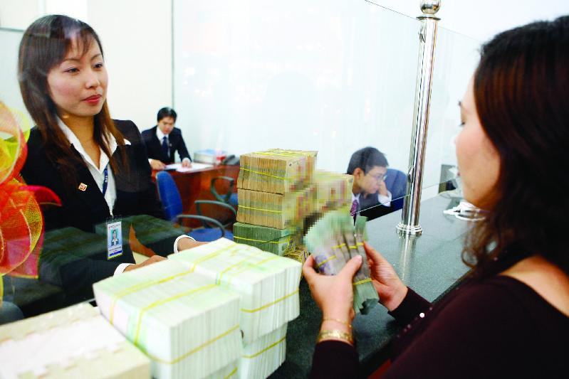 Lãi suất ngân hàng đang là vấn đề nóng ảnh: Hồng Vĩnh