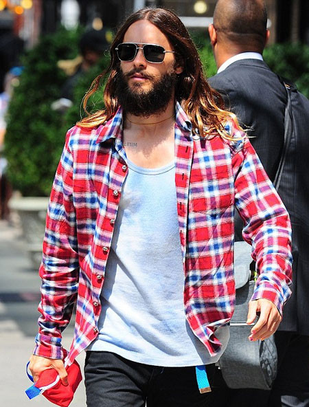 Sao Oscar bị tố “qua đêm” với diễn viên chuyển giới ảnh 3