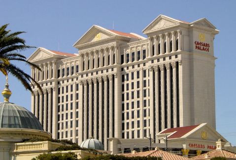 Bắt giữ 8 con bạc cá độ World Cup triệu đô ở Mỹ ảnh 3