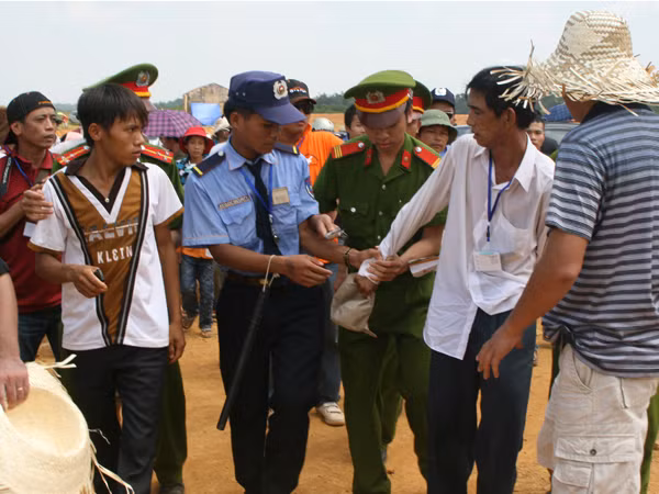 Kẻ trộm cũng mua được thẻ thành viên lộng hàng tại lễ hội