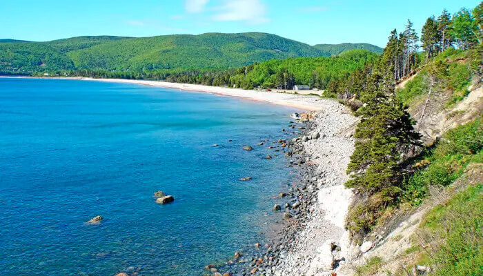 Quốc gia nào có đường bờ biển dài nhất thế giới?