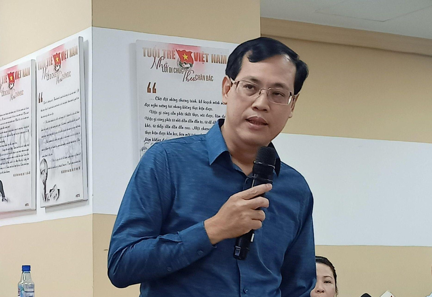 Ông Đào Văn Hùng - đại diện Petrolimex - chia sẻ áp lực xăng dầu những ngày qua. Ông Đào Văn Hùng - đại diện Petrolimex - chia sẻ áp lực xăng dầu những ngày qua.