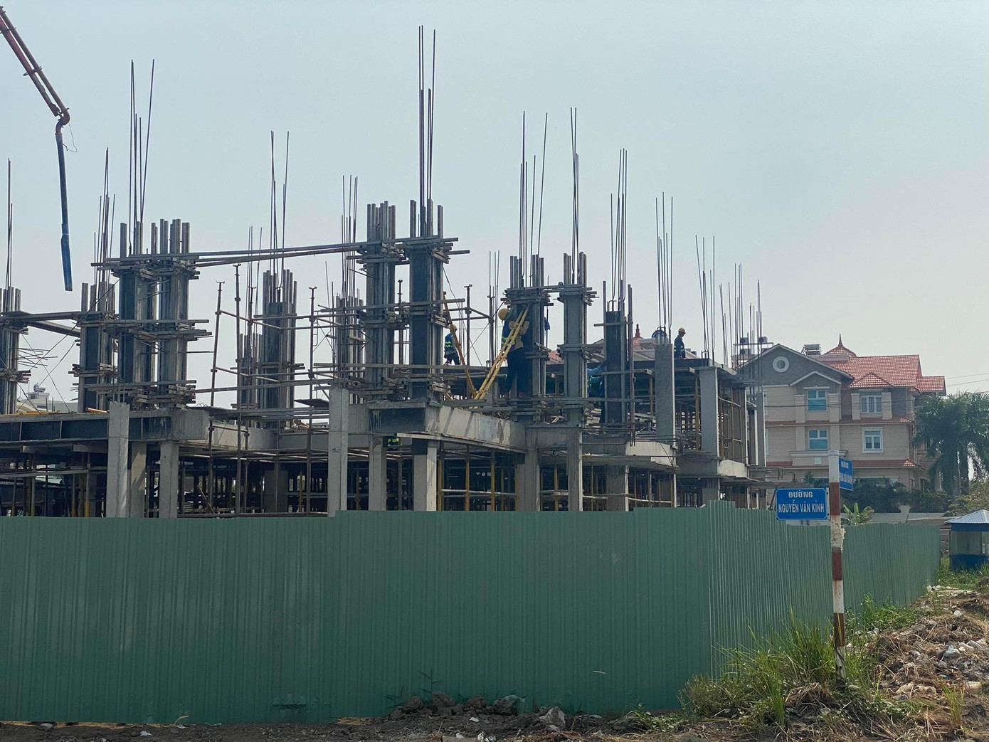 Người dân có quyền yêu cầu chủ đầu tư, cơ quan chức năng công khai danh sách dự án bất động sản đang thế chấp ngân hàng. Người dân có quyền yêu cầu chủ đầu tư, cơ quan chức năng công khai danh sách dự án bất động sản đang thế chấp ngân hàng.