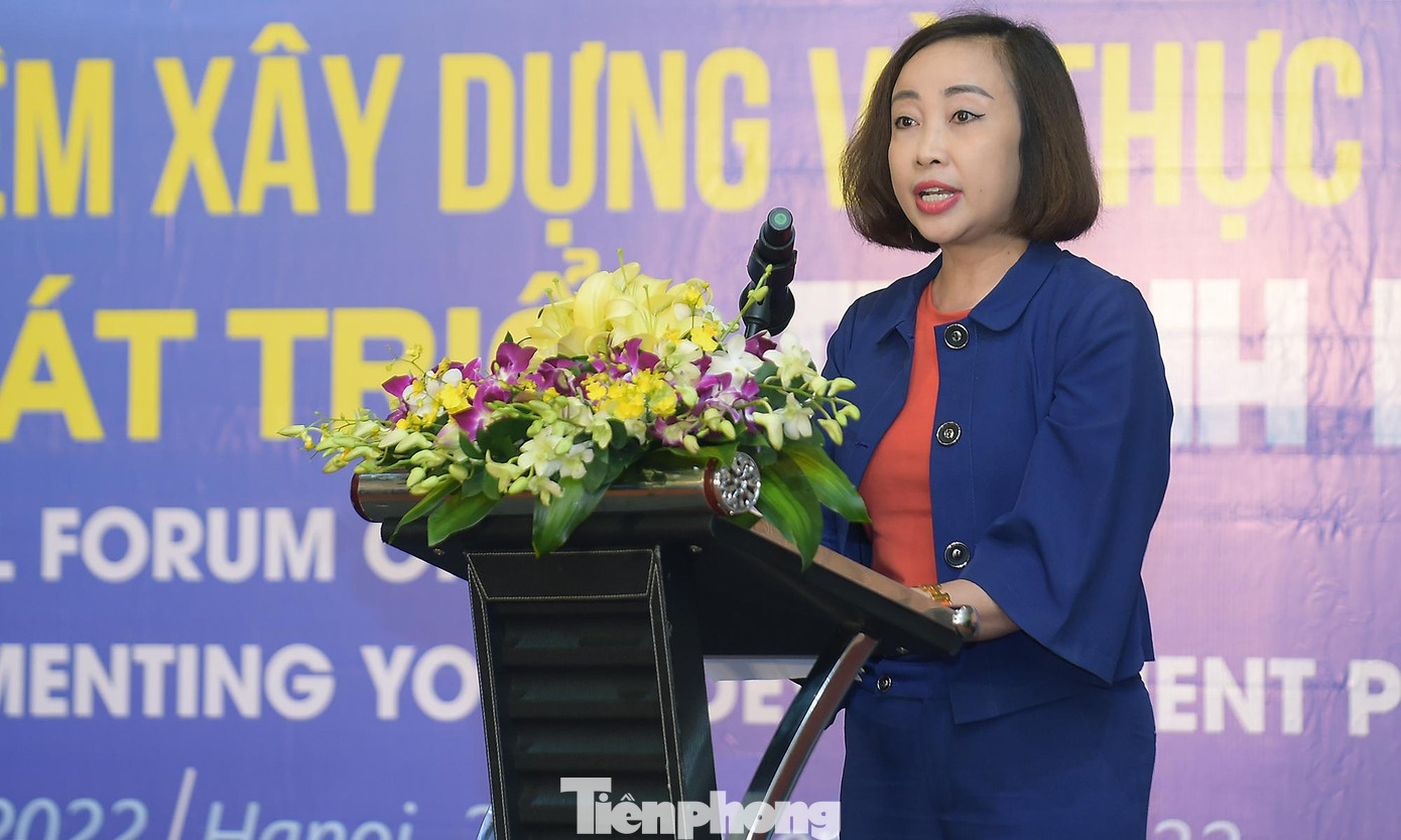 Bà Nguyễn Thị Quyên chia sẻ tại Diễn đàn. Ảnh: Xuân Tùng Bà Nguyễn Thị Quyên chia sẻ tại Diễn đàn. Ảnh: Xuân Tùng