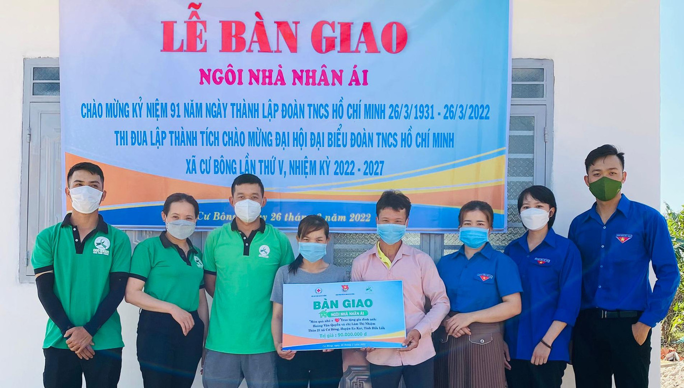 Nhiều hoạt động hướng về trẻ em, học sinh có hoàn cảnh khó khăn. Ảnh: NVCC Nhiều hoạt động hướng về trẻ em, học sinh có hoàn cảnh khó khăn. Ảnh: NVCC