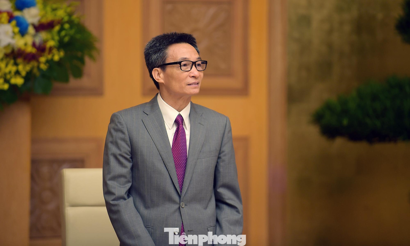 Phó Thủ tướng Vũ Đức Đam phát biểu tại chương trình. Ảnh: Xuân Tùng Phó Thủ tướng Vũ Đức Đam phát biểu tại chương trình. Ảnh: Xuân Tùng