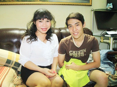  Niềm vui của Nguyễn Tuấn Hào và cô giáo Quỳnh Trâm khi biết điểm thi