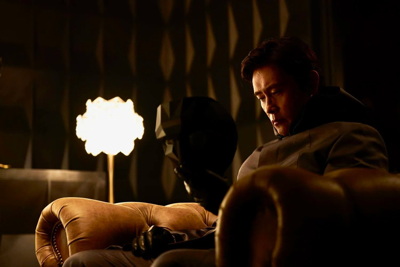 Kẻ phản diện vẫn sống tốt đến cuối cùng. Kẻ phản diện vẫn sống tốt đến cuối cùng.