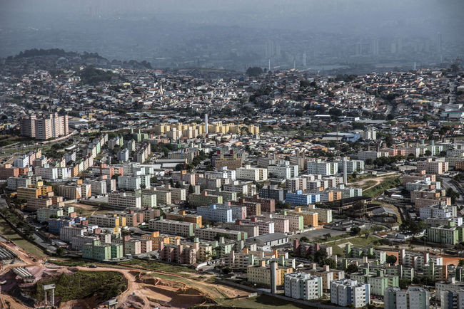 7. Brazil Giá nhà tăng trong năm: 11,9% Kinh tế Brazil cũng chịu vài cú sốc trong năm nay do tin tức từ FED. Tuy nhiên, nhờ lãi suất thấp và tầng lớp trung lưu tăng mạnh, giá nhà ở đây vẫn tiếp tục đi lên.