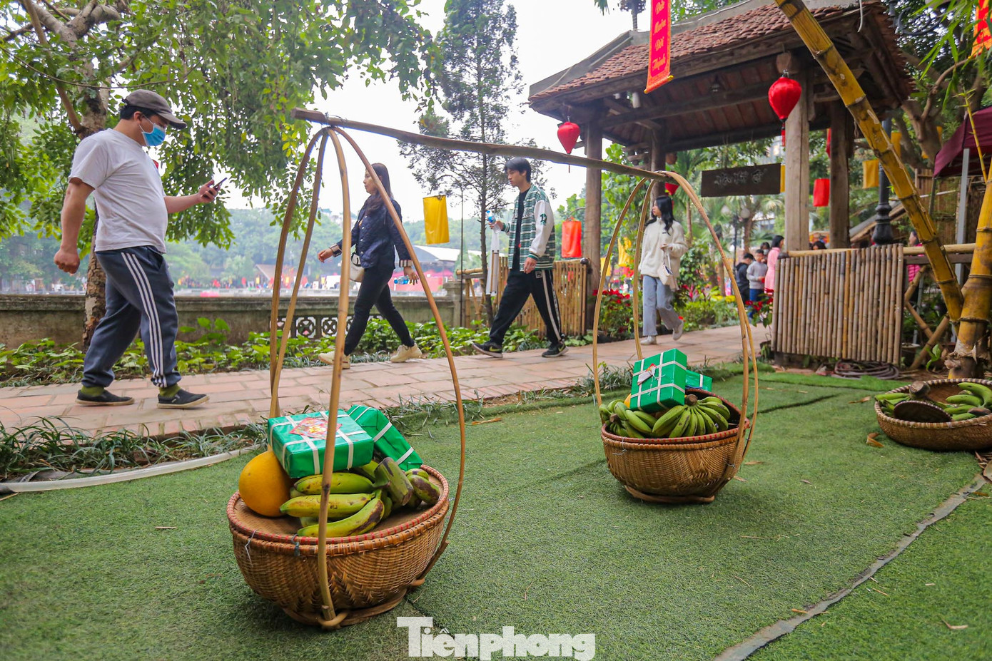 Hình ảnh quang gánh.