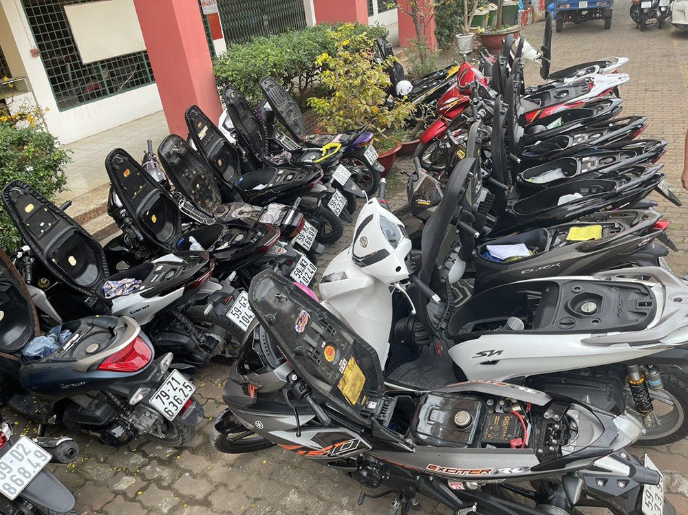 Số phương tiện bị tạm giữ. Ảnh: PC08 Số phương tiện bị tạm giữ. Ảnh: PC08