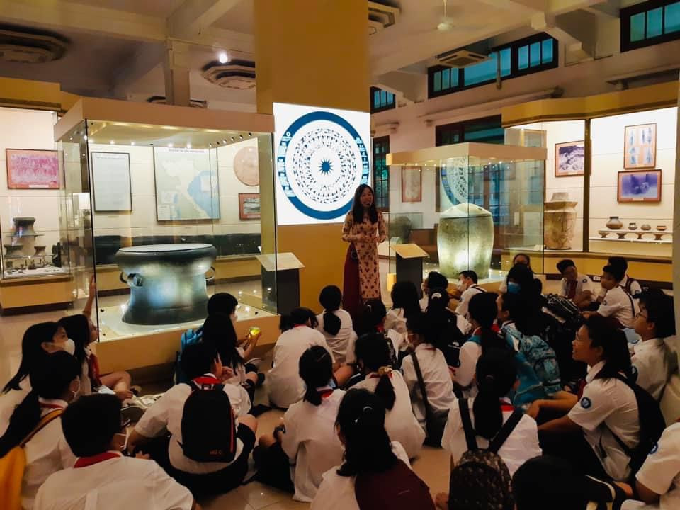 Tiết học trải nghiệm theo chương trình mới của học sinh Trường THCS Trưng Vương, Hoàn Kiếm, Hà Nội. Ảnh: Thu Hà