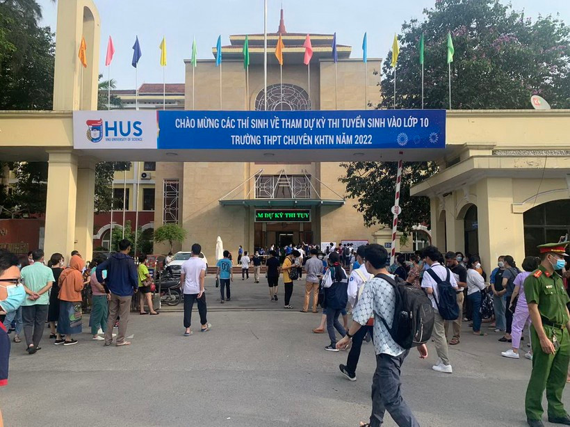 Kỳ thi tuyển sinh lớp 10 năm 2022 của Trường THPT chuyên Khoa học Tự nhiên Kỳ thi tuyển sinh lớp 10 năm 2022 của Trường THPT chuyên Khoa học Tự nhiên