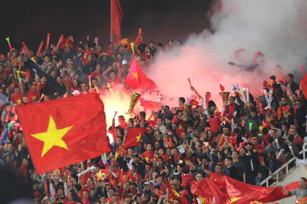Đêm cuồng nhiệt với chức vô địch AFF Cup 2018 của tuyển Việt Nam ảnh 51