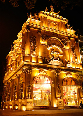 Những biệt thự kiến trúc 'lạ' của đại gia Việt gây xôn xao ảnh 3