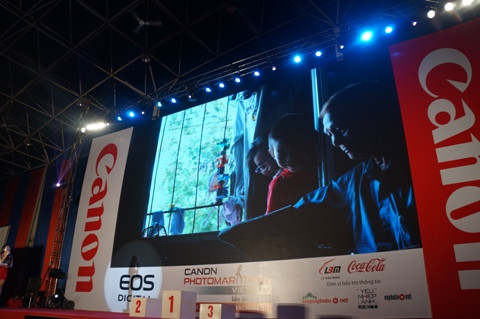 Bức ảnh đẹp cho chủ đề Cửa sổ