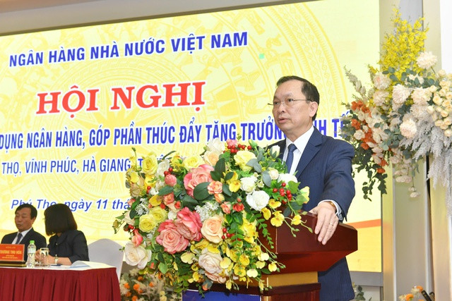 Phó Thống đốc Ngân hàng Nhà nước Đào Minh Tú. Phó Thống đốc Ngân hàng Nhà nước Đào Minh Tú.