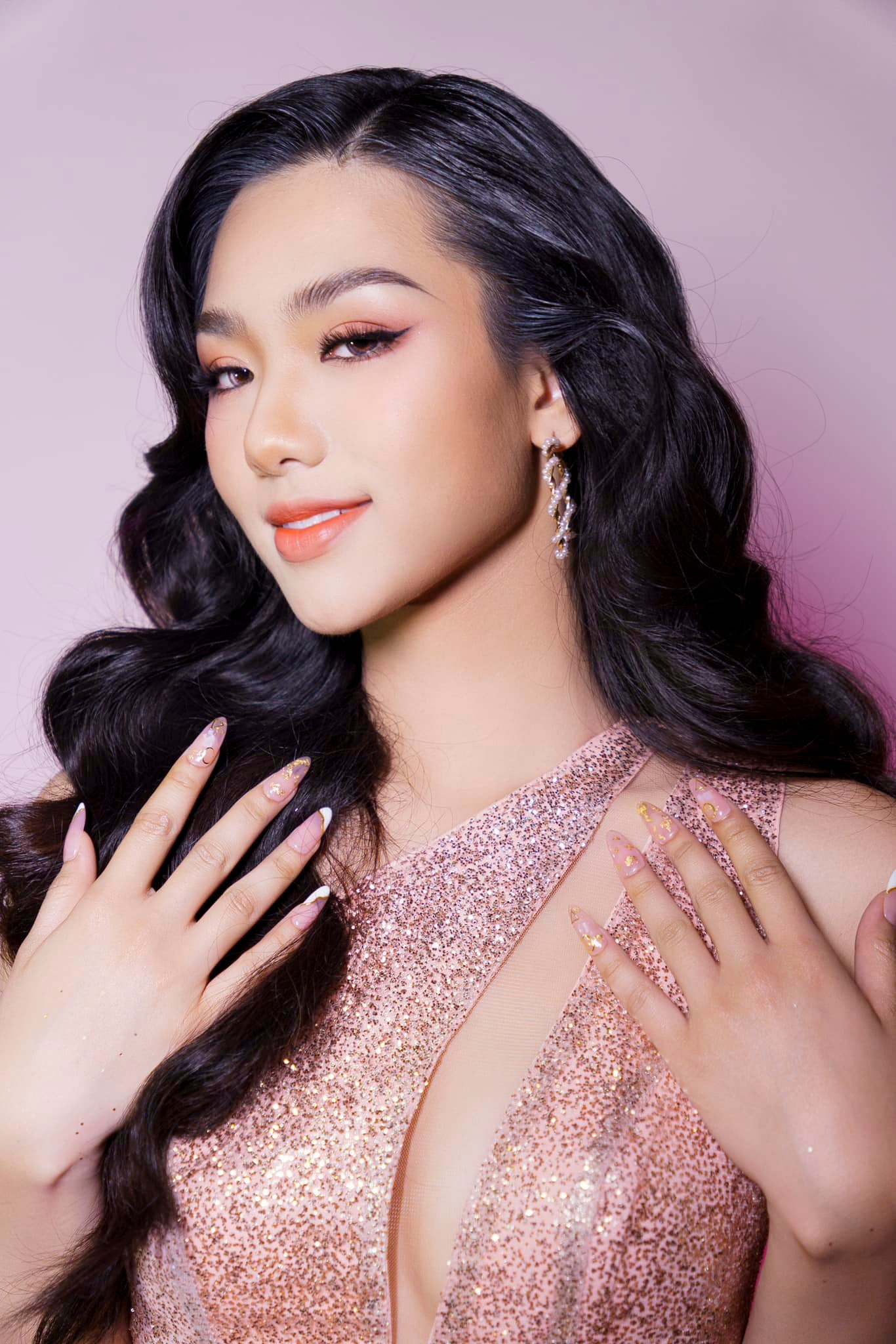 Khánh Hòa chia sẻ cô sẽ trở lại với công việc học tập sau Hoa hậu Việt Nam 2022. Người đẹp cũng hé lộ có thể cô tiếp tục thử sức với một sân chơi sắc đẹp khác trong thời gian tới nếu cảm thấy phù hợp. Trước mắt, cô muốn tập trung trau dồi và phát triển bản thân để có thêm nhiều kinh nghiệm.