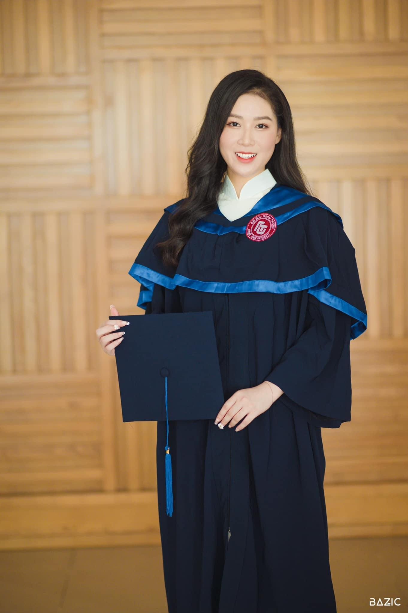 Tuy không có chiều cao nổi bật nhưng Phương Nhung có gương mặt ngọt ngào, trong sáng. Cô cao 1,66 m, nặng 47 kg, số đo ba vòng 80-57-88. Lần đầu tham dự cuộc thi nhan sắc cấp quốc gia danh giá và có quy mô tổ chức bài bản, chuyên nghiệp, Phương Nhung cho biết cô khá lo lắng. "Tôi chọn Hoa hậu Việt Nam vì tiêu chí cuộc thi phù hợp với tôi", Phương Nhung bộc bạch.