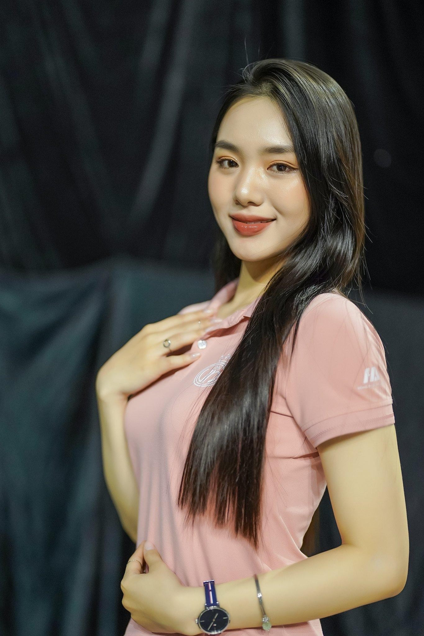 "Tham gia cuộc thi Hoa hậu Việt Nam 2022, tôi muốn truyền cảm hứng tới mọi người về sự tự tin vào bản thân và luôn nỗ lực để trở thành phiên bản tốt nhất của mình", Khánh Hòa chia sẻ. Trong quá trình tham dự cuộc thi, Khánh Hòa luôn xuất hiện với vẻ ngoài rạng rỡ, vui tươi. Mặt mộc của cô được nhận xét là xinh đẹp, mịn màng.