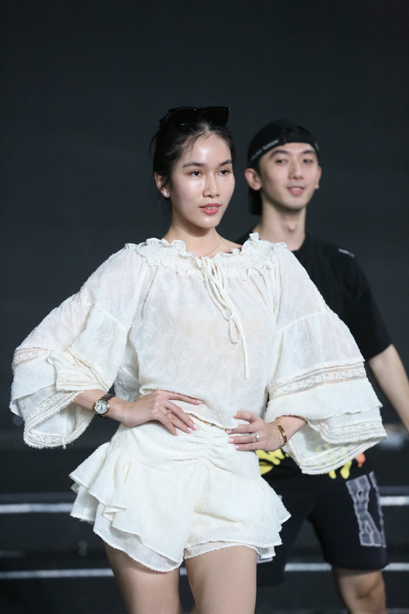 Á hậu Phương Anh vẫn tươi tắn khi để mặt mộc tập luyện. Cô vừa trở về từ Nhật Bản sau khi tham gia cuộc thi Hoa hậu Quốc tế 2022.