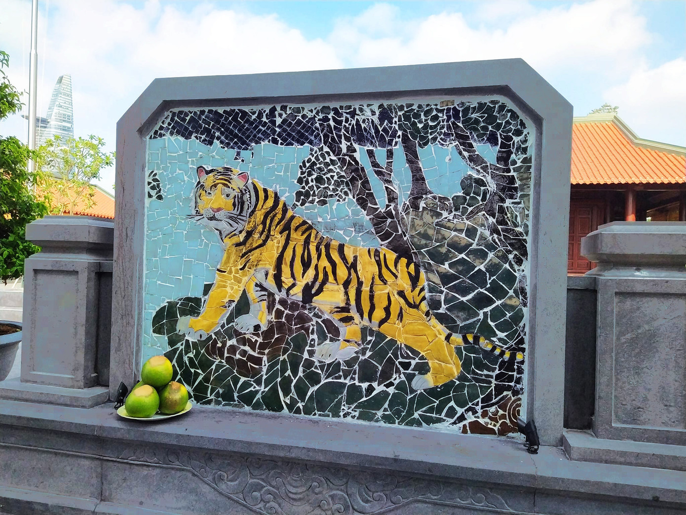 Đình được phục dựng trên tinh thần bảo tồn kiến trúc nguyên thủy của đình làng Nam Bộ