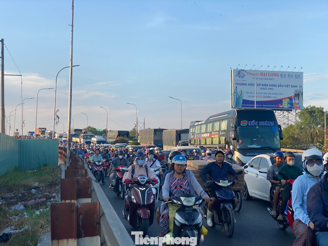 Khu vực cầu Bình Điền (huyện Bình Chánh). Khu vực cầu Bình Điền (huyện Bình Chánh).