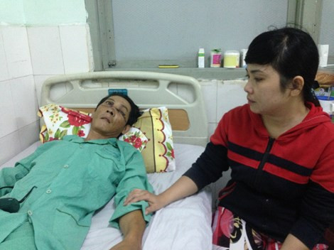 Gãy đôi xương mặt, mất mắt trái vì nổ bánh 'xe rùa' ảnh 1