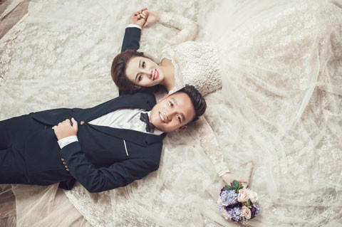 Cô dâu xinh lung linh của tiền vệ Đinh Thanh Trung ảnh 2