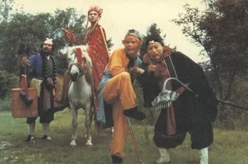 Khám phá những món đồ trong hành lý của Sa Tăng ảnh 3