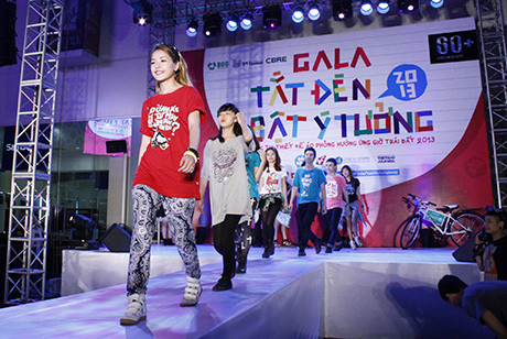 Dàn người mẫu teen tự tin khoe dáng 