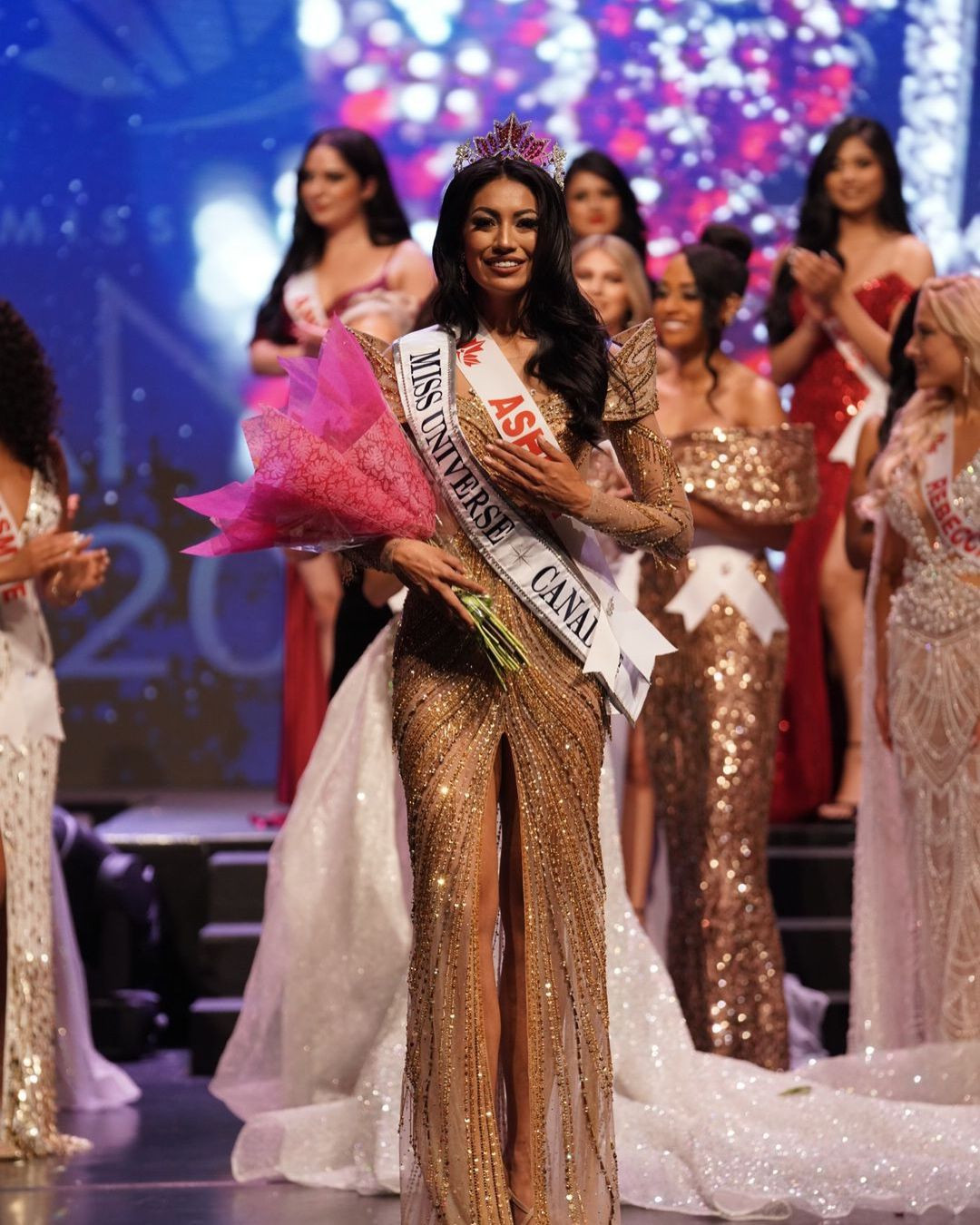 Chung kết Hoa hậu Hoàn vũ Canada 2024 diễn ra ngày 29/7 với chiến thắng thuộc về người đẹp Ashley Callingbull. Cô đại diện Canada tham dự Hoa hậu Hoàn vũ 2024 tổ chức ở Mexico.