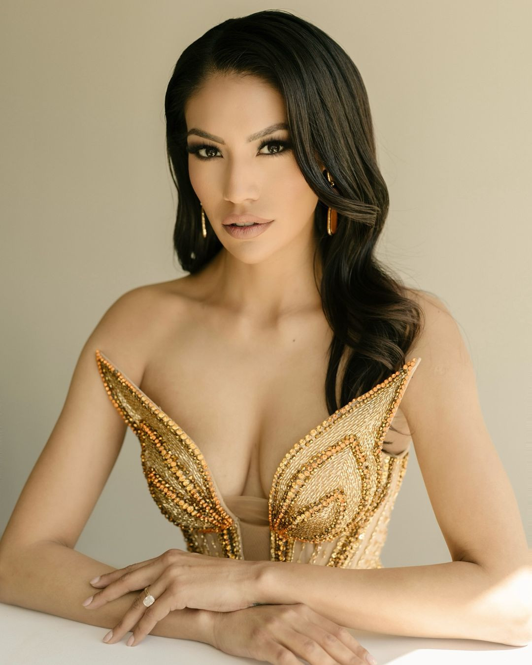 Năm ngoái, đại diện Canada tại Hoa hậu Hoàn vũ 2023 tổ chức ở El Salvador là người đẹp Madison Kvaltin nhưng không giành thành tích.