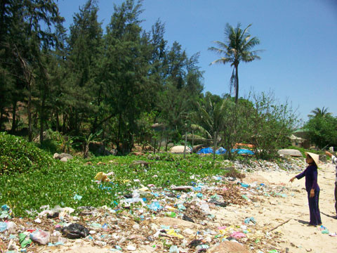 Khu vực núi Đình, gần cửa Kẽm, nơi được cho là mãnh thú đang ẩn nấp. Ảnh: Bee.net.vn. Khu vực núi Đình, gần cửa Kẽm, nơi được cho là mãnh thú đang ẩn nấp. Ảnh: Bee.net.vn