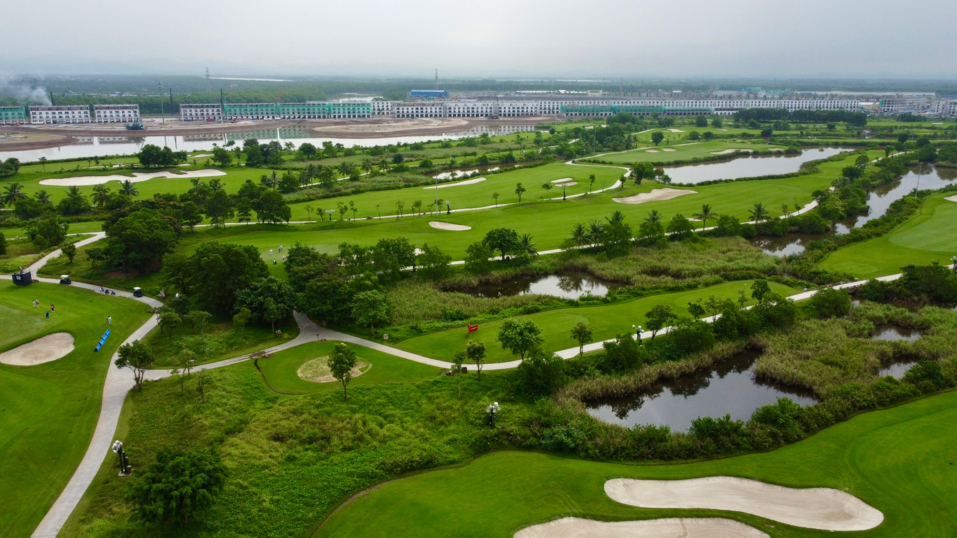 Vinpearl Golf Hải Phòng có 36 hố golf được chia thành 2 sân mang phong cách hoàn toàn riêng biệt.