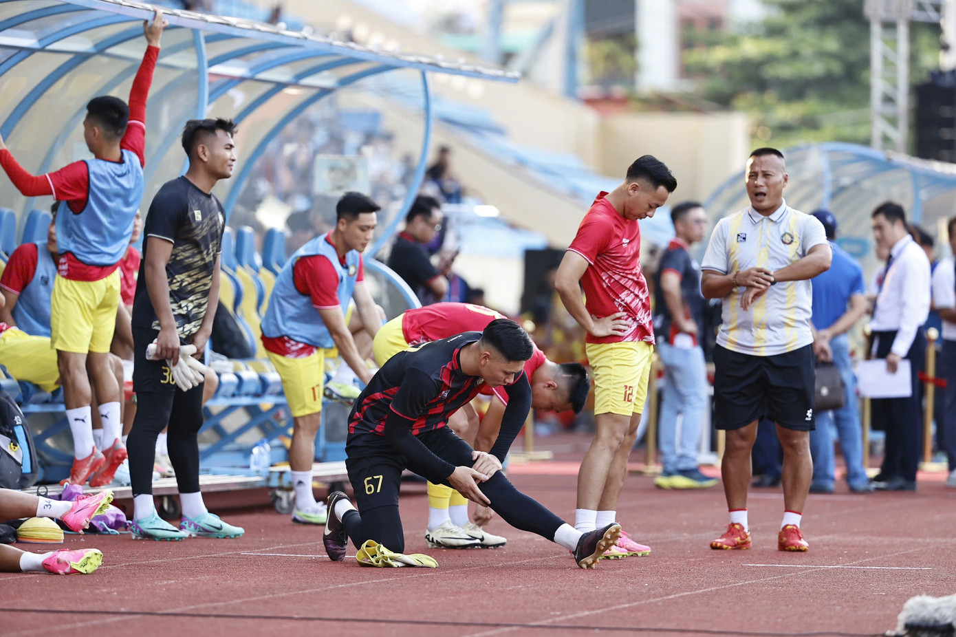 'Chảo lửa' Thiên Trường trước giờ khai cuộc Siêu Cúp bóng đá Quốc gia 2023/2024 ảnh 28