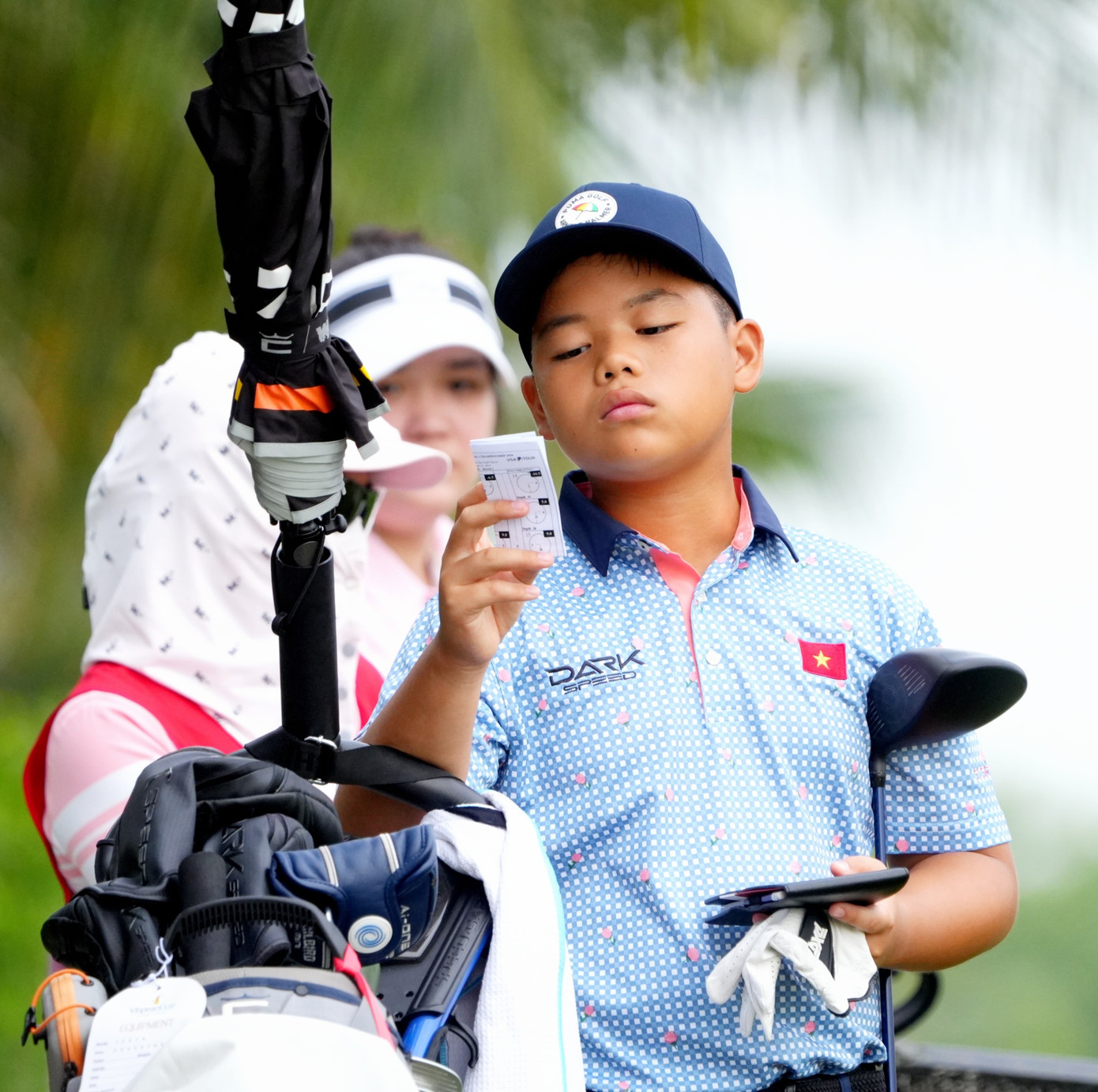 Đoàn Uy, Gia Hân vươn lên dẫn đầu sau hai ngày thi đấu Giải Vô địch Golf Quốc gia ảnh 45