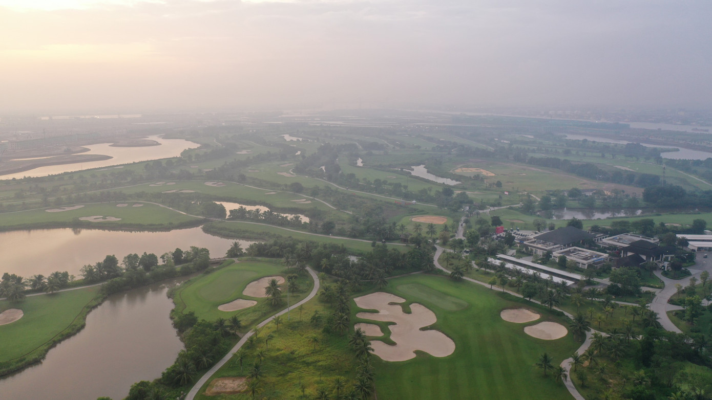 Golfer Nguyễn Đức Sơn dẫn đầu sau ngày thi đấu thứ nhất ảnh 11 Golfer Nguyễn Đức Sơn dẫn đầu sau ngày thi đấu thứ nhất ảnh 11