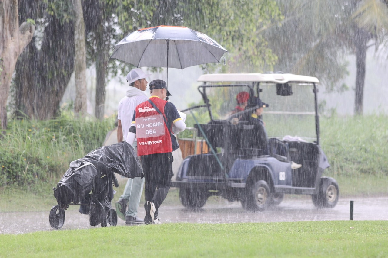 Golfer Nguyễn Đức Sơn dẫn đầu sau ngày thi đấu thứ nhất ảnh 101 Golfer Nguyễn Đức Sơn dẫn đầu sau ngày thi đấu thứ nhất ảnh 101