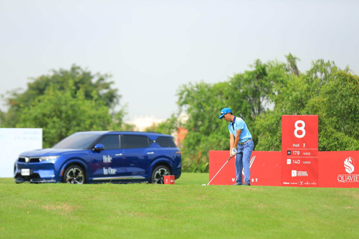 Một trong những điểm đặc biệt của Giải Vô địch Golf Quốc gia 2024, Cúp VinFast - Hải Phòng là giải thưởng HIO hấp dẫn: 4 chiếc xe VF9 dành cho người ghi điểm HIO đầu tiên tại 4 hố par3 trong 4 ngày thi đấu.