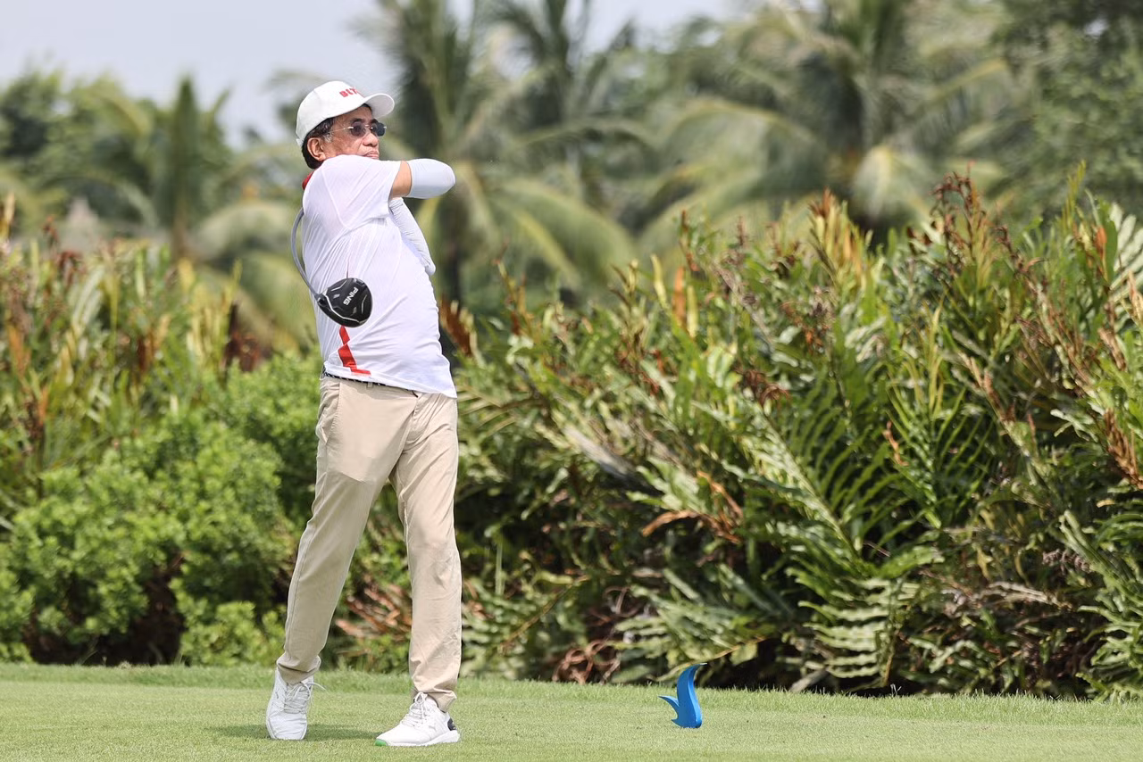 Golfer Nguyễn Sỹ Tráng. Golfer Nguyễn Sỹ Tráng.