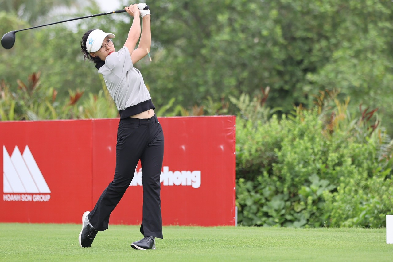 Golfer Phạm Thị Lan Hương.