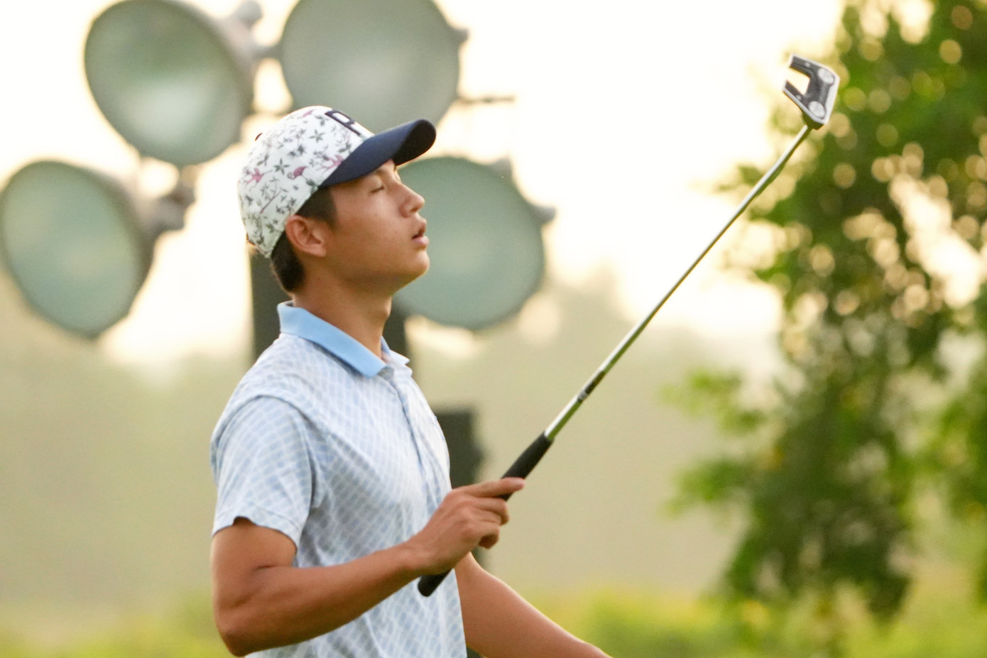 Đoàn Uy, Gia Hân vươn lên dẫn đầu sau hai ngày thi đấu Giải Vô địch Golf Quốc gia ảnh 96